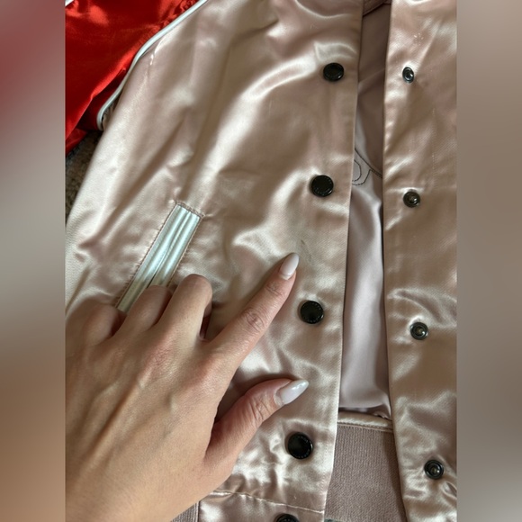 Burberry children’s bowling varsity jacket, size 8 pre owned - Picture 10 of 11